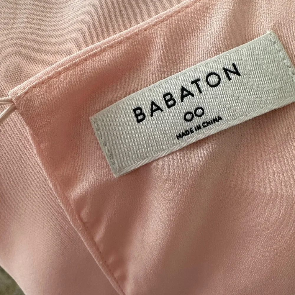 Aritzia Babaton NWT Hamptons Pink Midi Dress front Slits Cap Sleeves Keyhole 00
